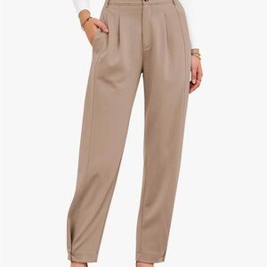 Elegant Women's Cropped Pants in Light Beige button ankle